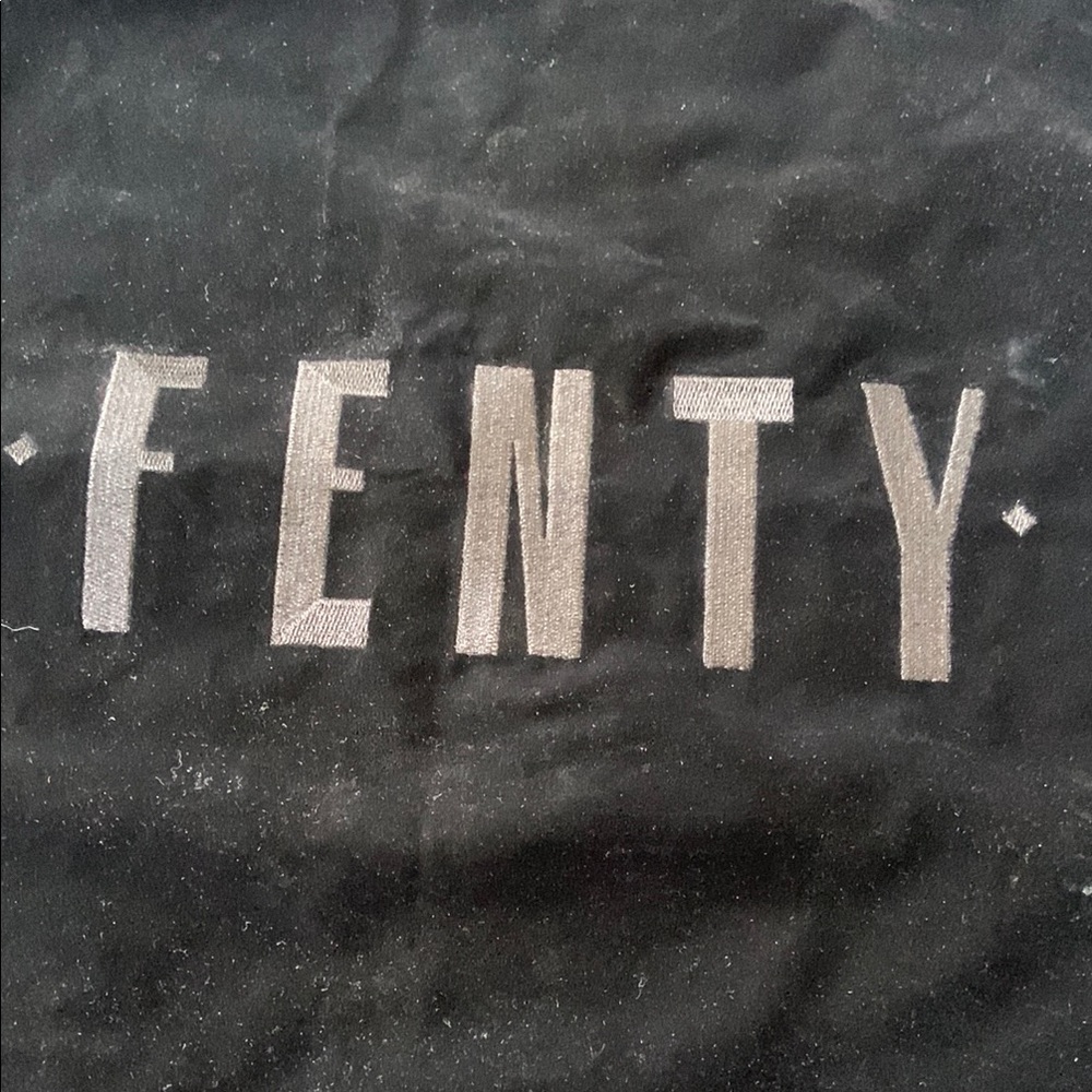 FENTY x PUMA Rihanna Black Velvet Drawstring Dust Bag Pouch Travel Storage - Picture 2 of 9
